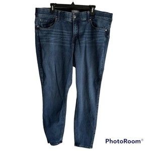 TORRID Medium‎ Wash Bombshell Skinny Premium Stretch High Rise Ladies Jeans, 24R